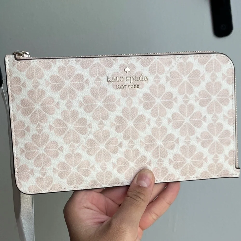 Kate Spade Pink and Cream Floral Wristlet NWT - Picture 1 of 9